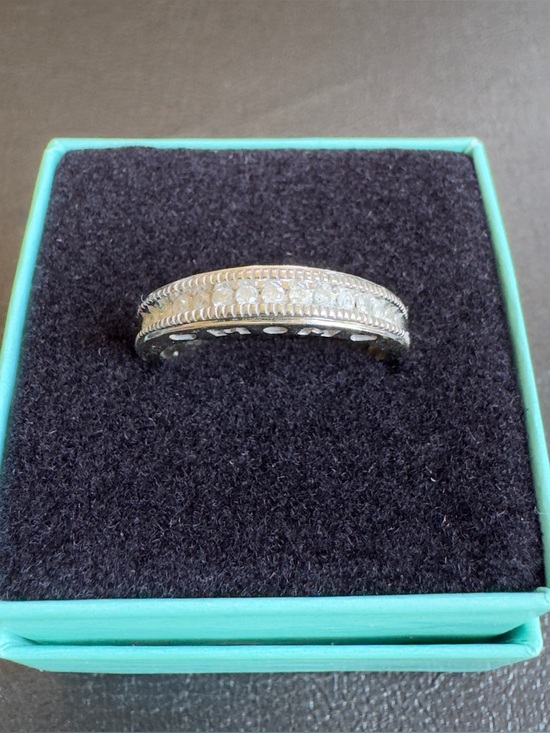 Jewelry - Vintage 10K White Gold 1/5 Carat Diamond Mom Band Ring - Size 8